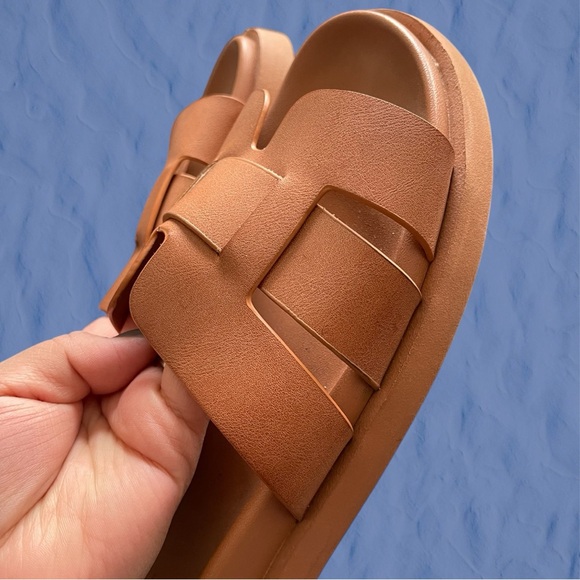 Chunky Slides - Picture 2 of 3